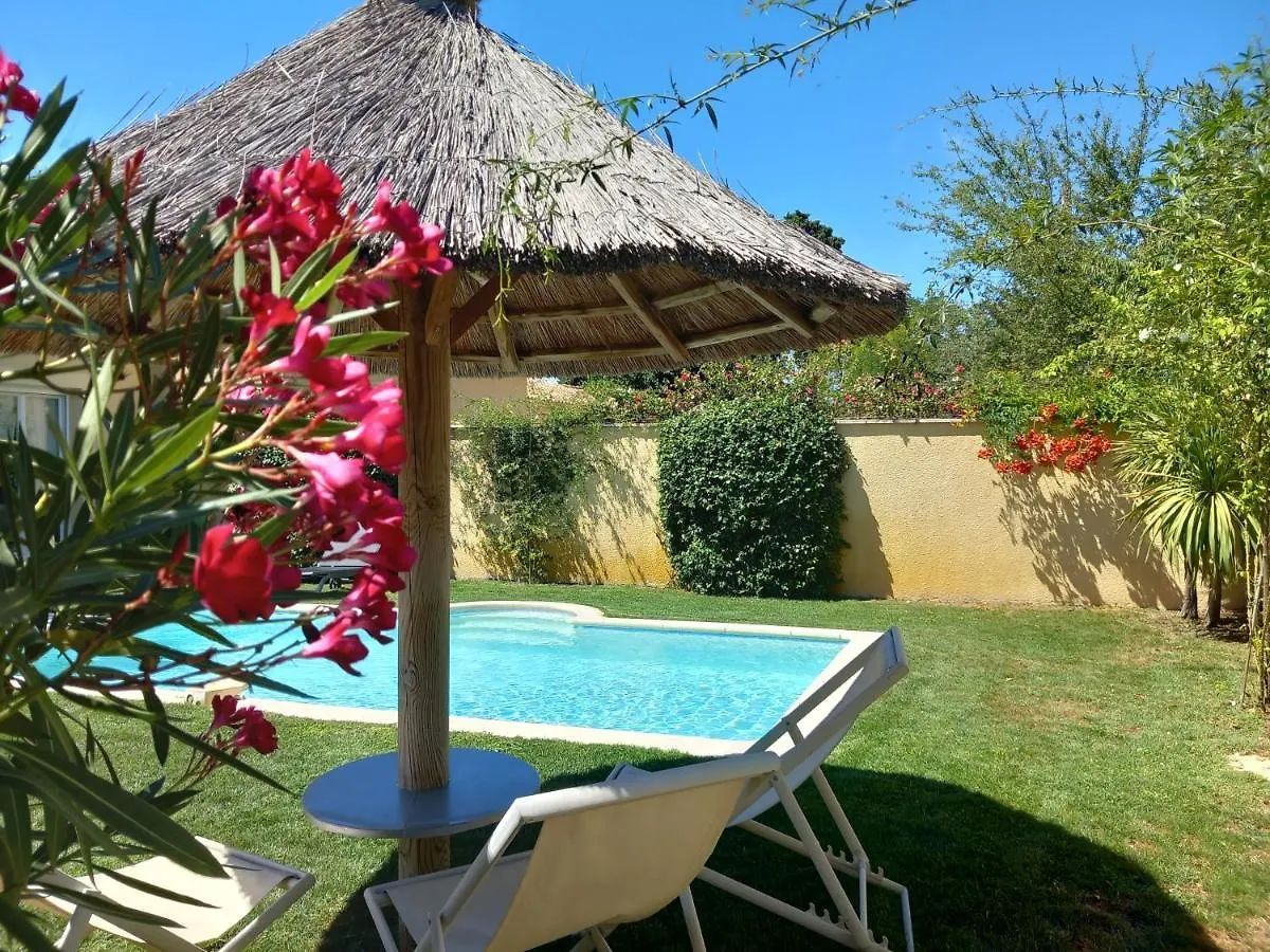 Dame Tartine Villa Pernes-les-Fontaines 0*,  France